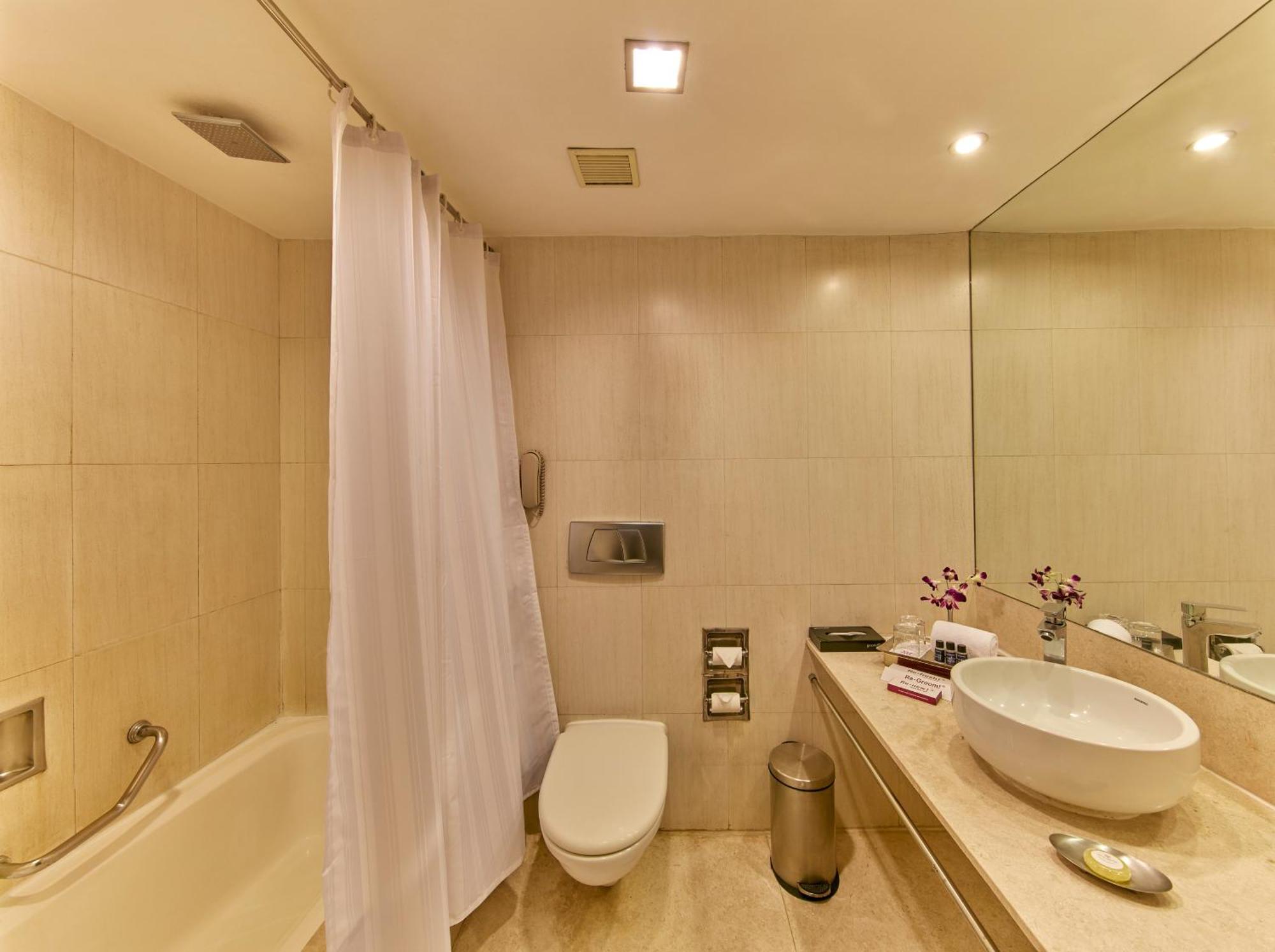 Club Superior Room with Bathtub & 10% Discount on Food & Beverages,1689833298:JPEG