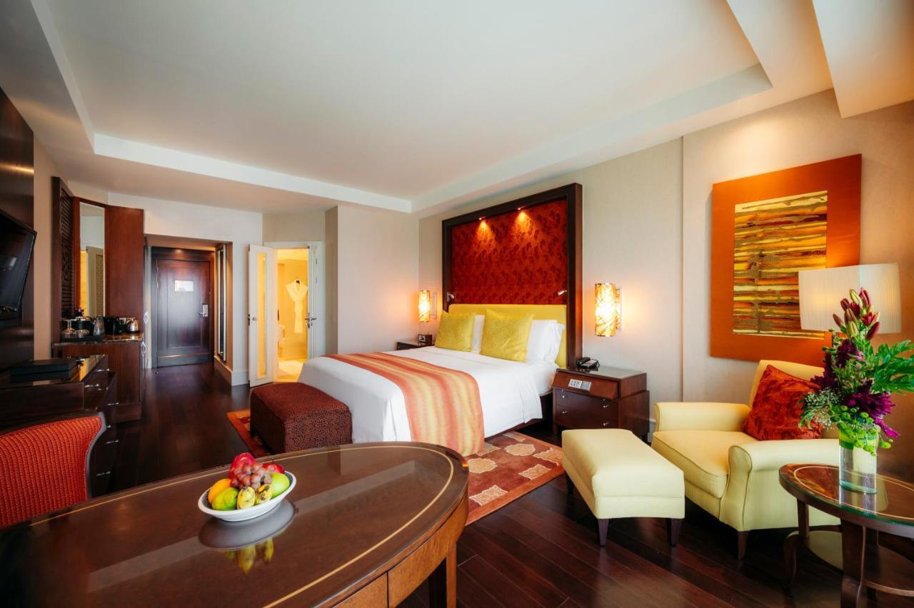 Grand Deluxe Room, Guest room, King, City view